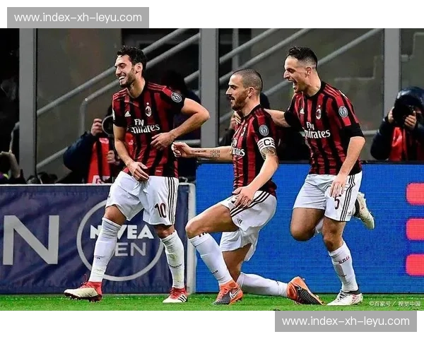 红黑荣耀，紫百合战歌：AC米兰与佛罗伦萨的宿命对决